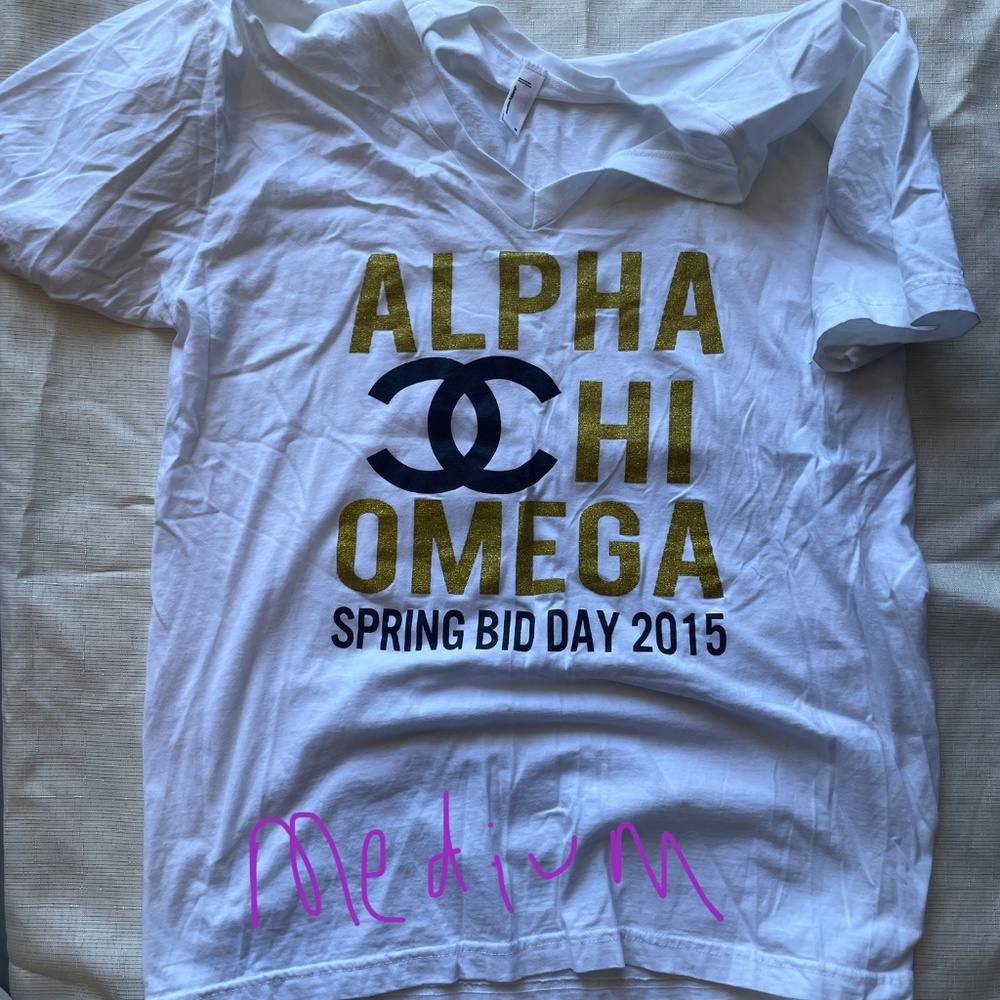 White alpha chi omega shirt